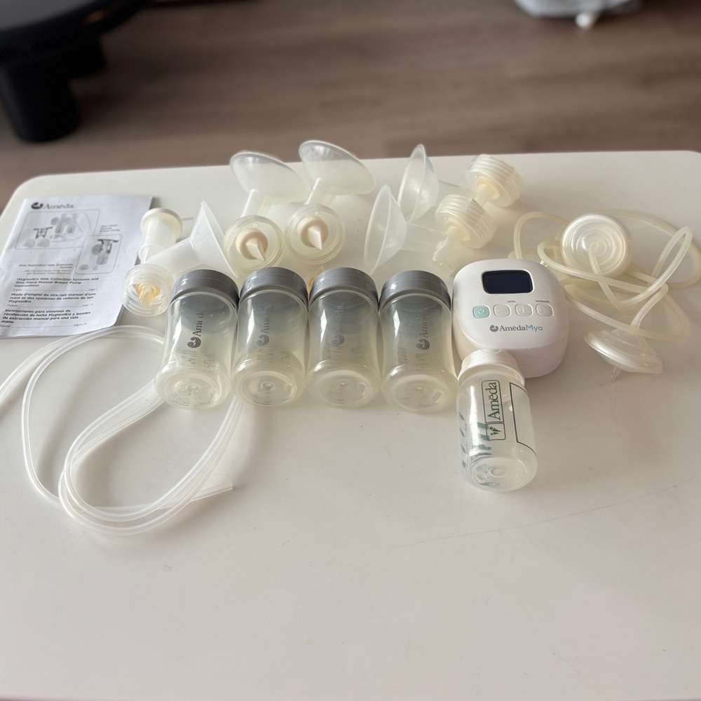 Ameda Mya BreastPump with Accessories Full Set